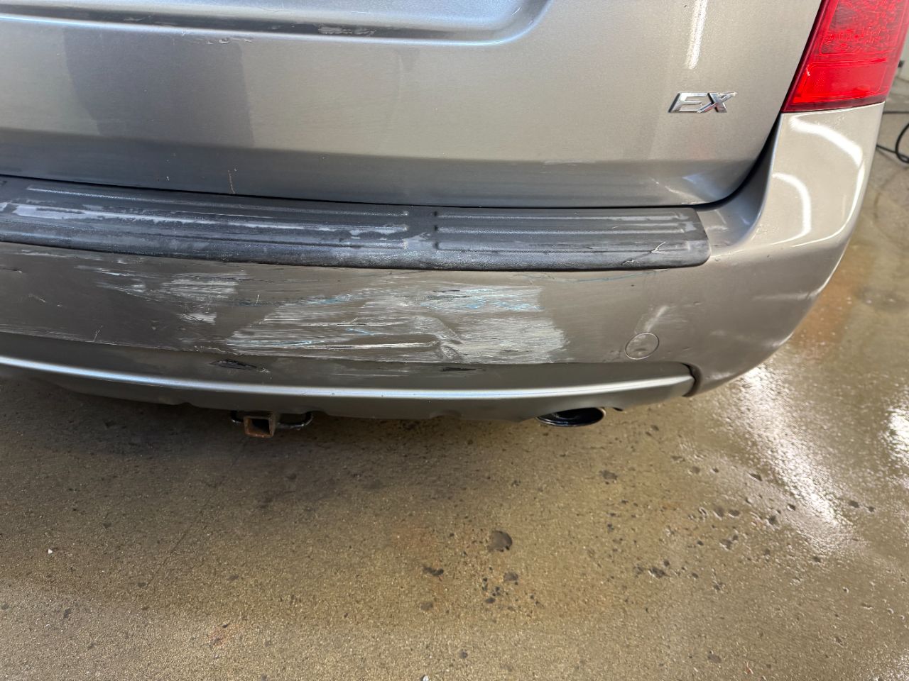 kia rondo Rayures sur hayon arrière Kia Rondo