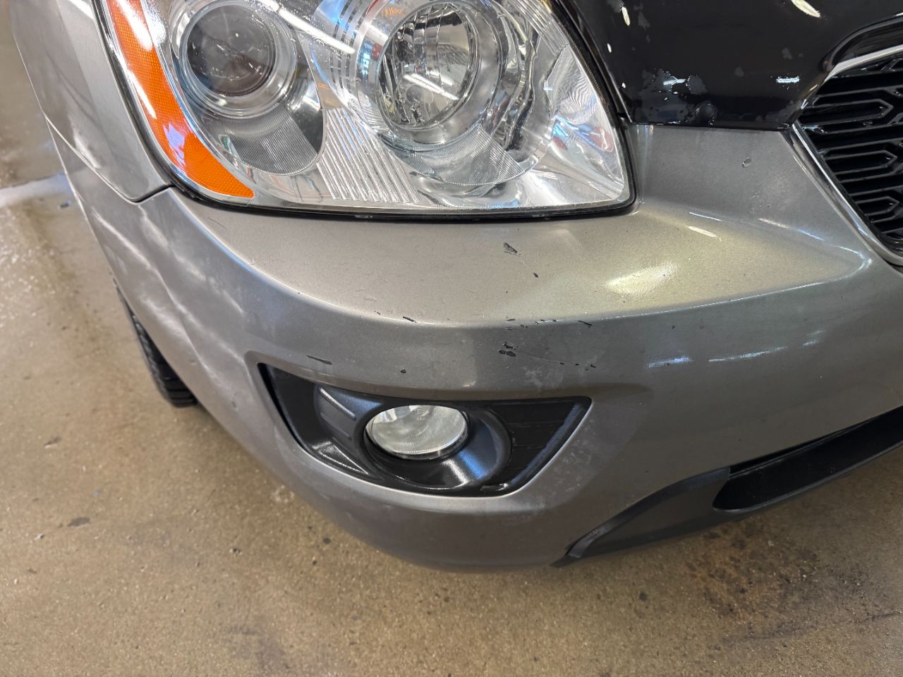 kia rondo Vue complète du véhicule avant réparation