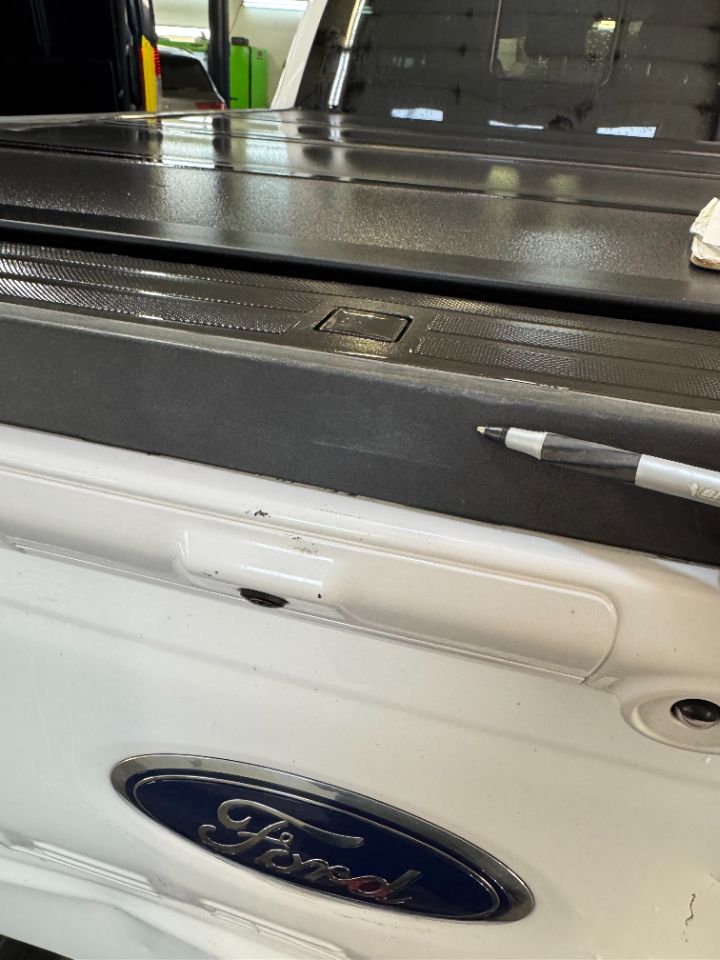 Ford F-250 Super Duty hayon abîmé
