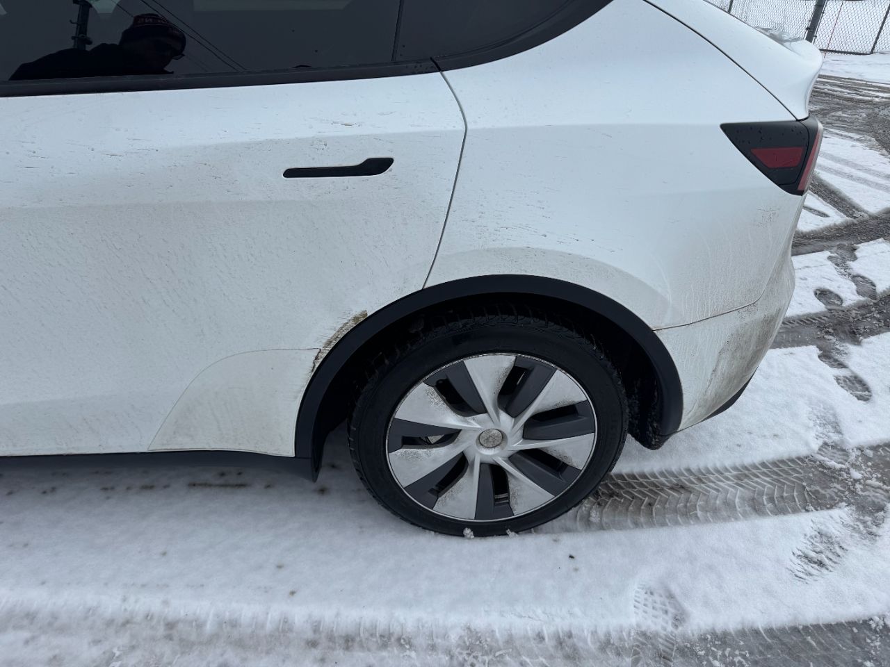 Réparation Tesla Model Y 2023 – garage versatile auto