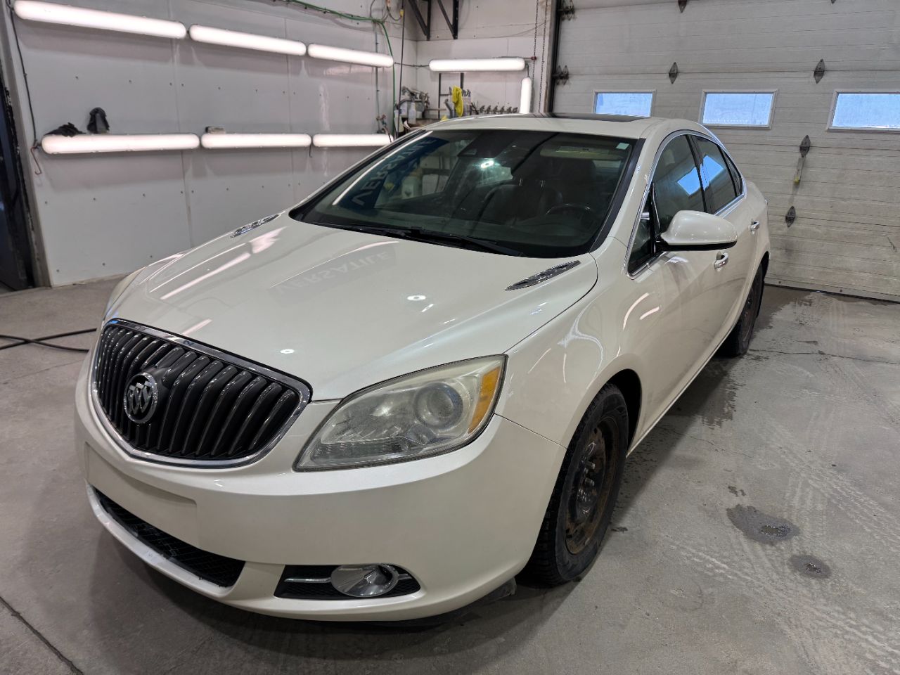 Côté avant droit Buick Verano réparé