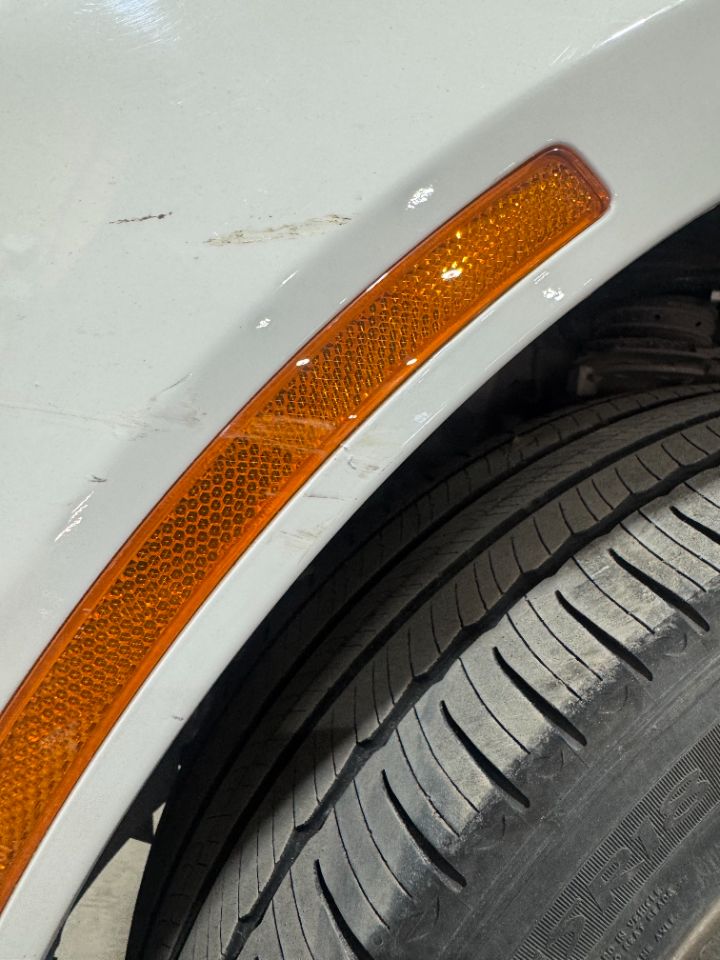 Aile avant droite endommagée BMW M2