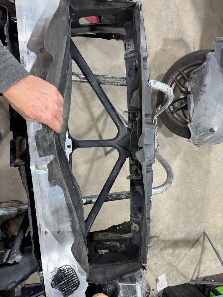 Support avant accidenté BMW M2 2018